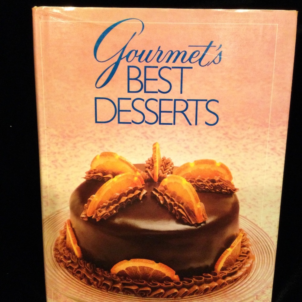 Gourmet’s Best Desserts Cookbook - over 600 recipes - New